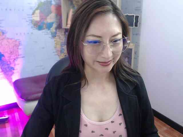 EvelynnMiller webcam