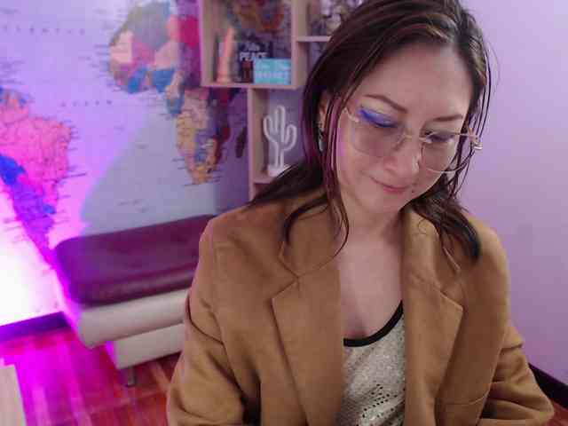 EvelynnMiller webcam