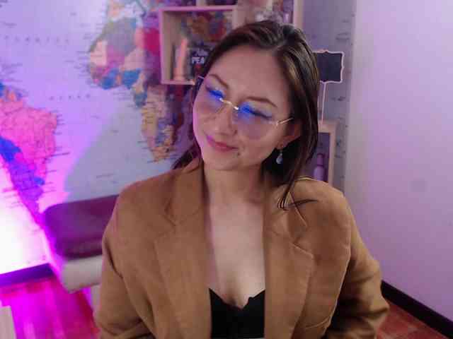 EvelynnMiller webcam