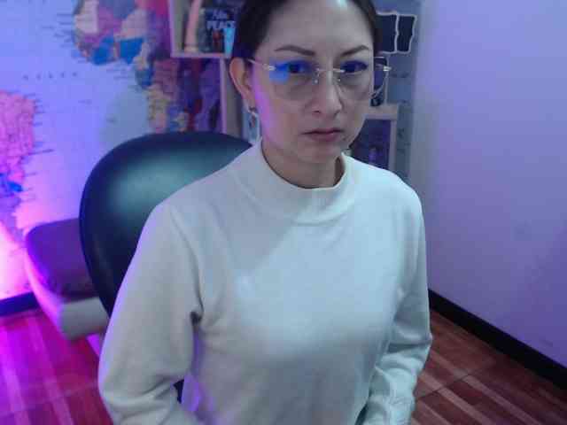 EvelynnMiller webcam