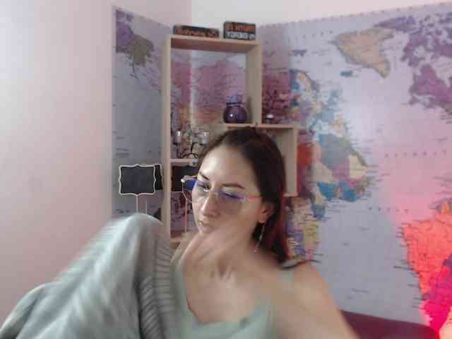 EvelynnMiller webcam