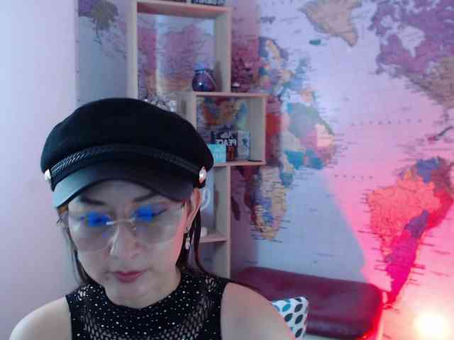 EvelynnMiller webcam