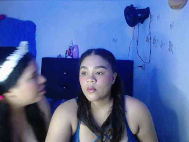 2moonsfulloflove webcam