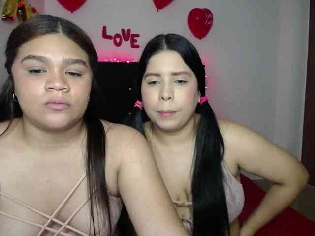 2moonsfulloflove webcam