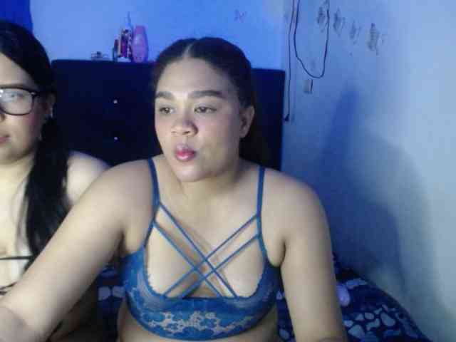 2moonsfulloflove webcam