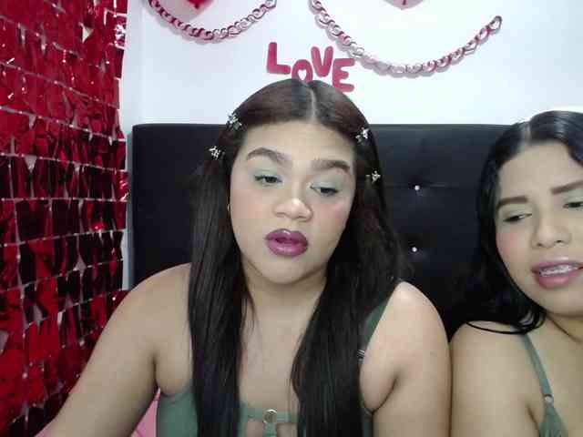 2moonsfulloflove webcam