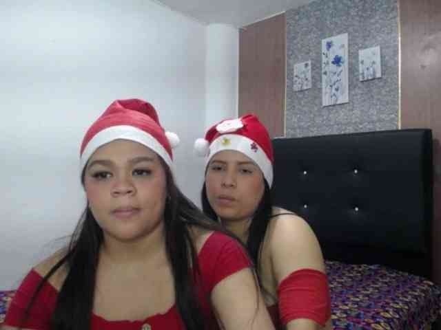 2moonsfulloflove webcam