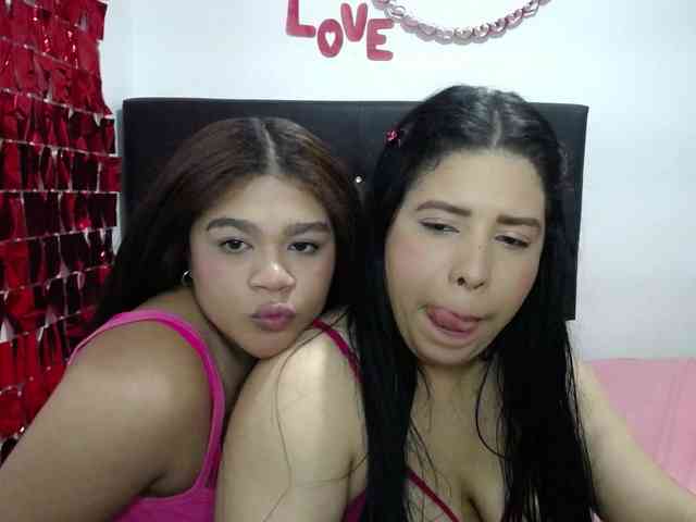 2moonsfulloflove webcam