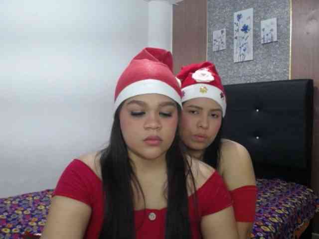 2moonsfulloflove webcam