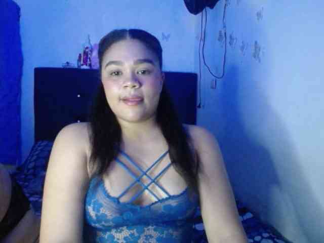 2moonsfulloflove webcam