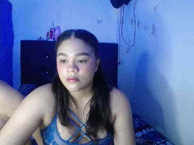 2moonsfulloflove webcam