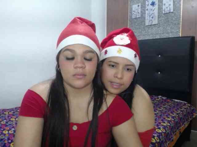 2moonsfulloflove webcam