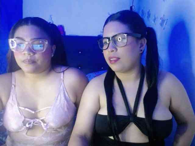 2moonsfulloflove webcam