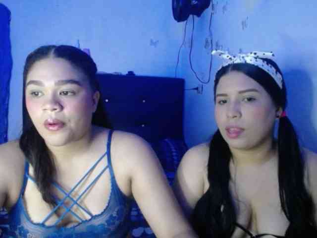 2moonsfulloflove webcam