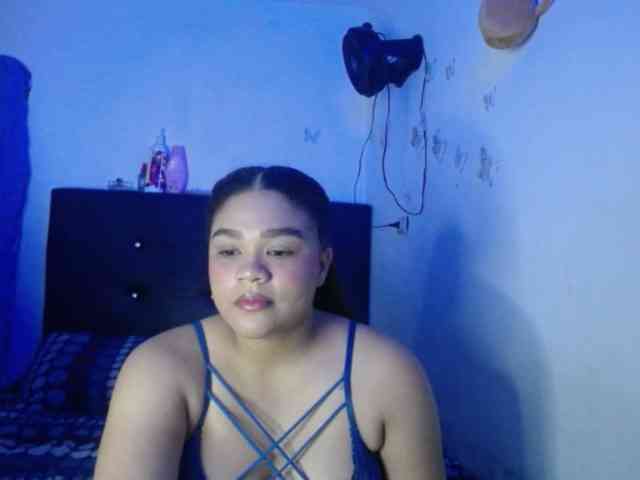 2moonsfulloflove webcam