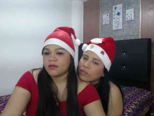 2moonsfulloflove webcam