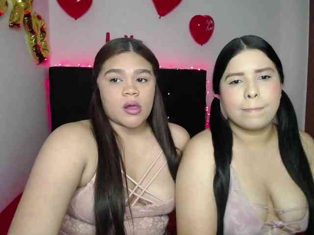 2moonsfulloflove webcam