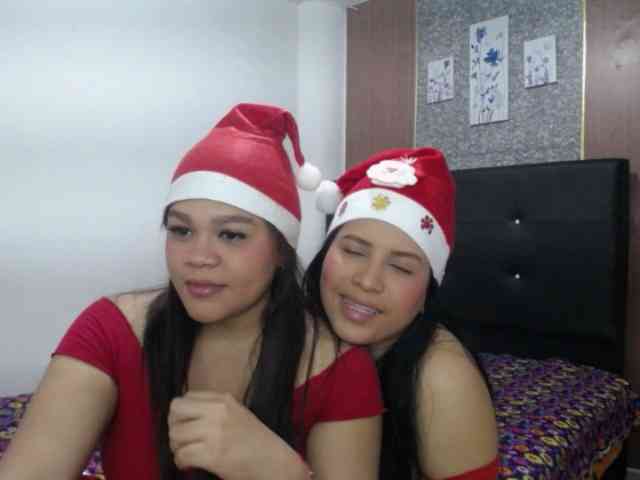 2moonsfulloflove webcam