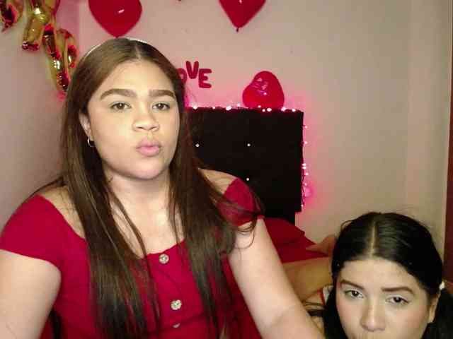 2moonsfulloflove webcam