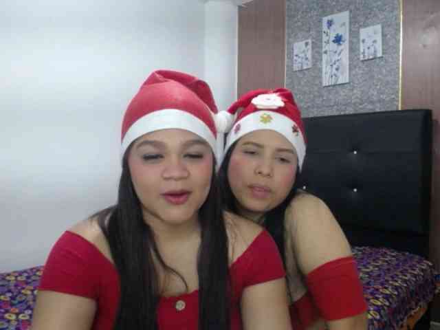 2moonsfulloflove webcam