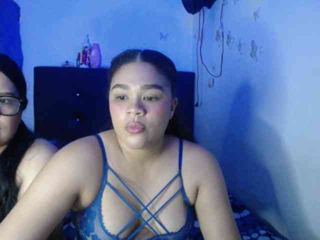 2moonsfulloflove webcam