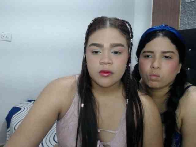 2moonsfulloflove webcam