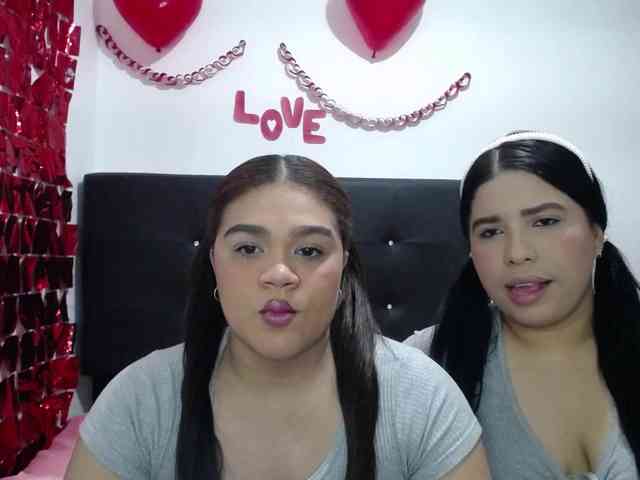 2moonsfulloflove webcam