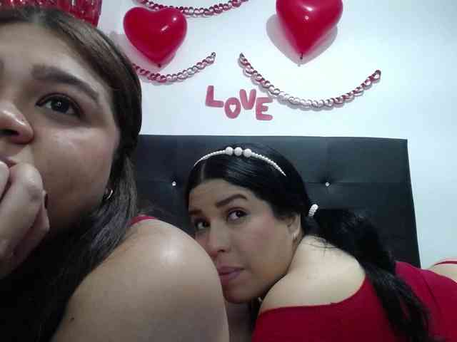 2moonsfulloflove webcam