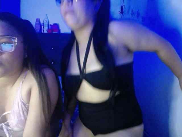 2moonsfulloflove webcam