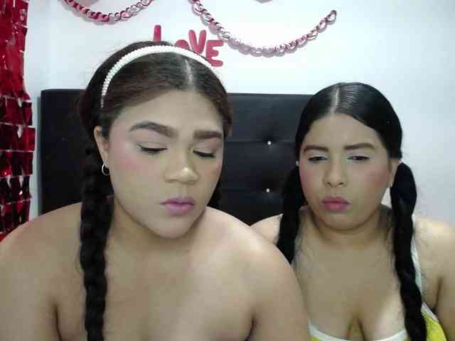 2moonsfulloflove webcam