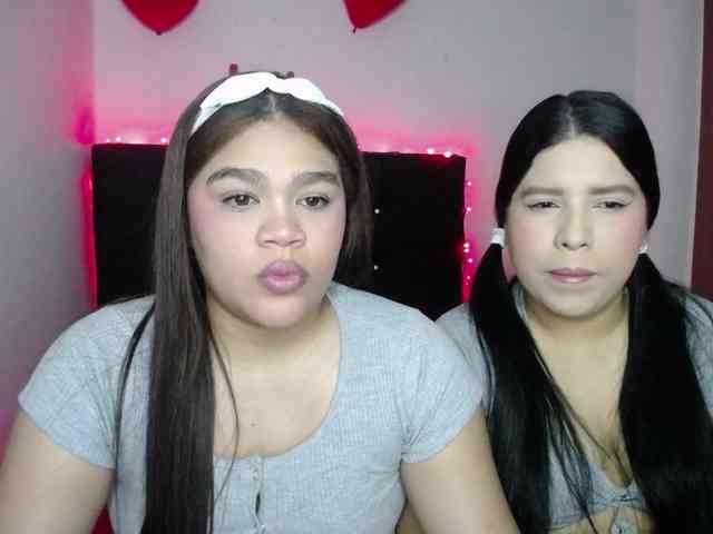 2moonsfulloflove webcam