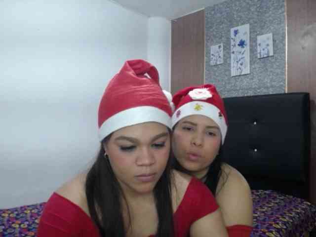 2moonsfulloflove webcam