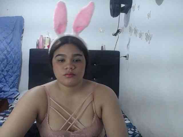 2moonsfulloflove webcam