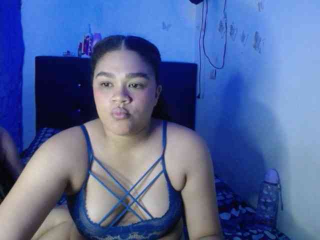 2moonsfulloflove webcam