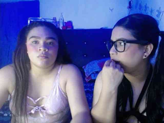 2moonsfulloflove webcam