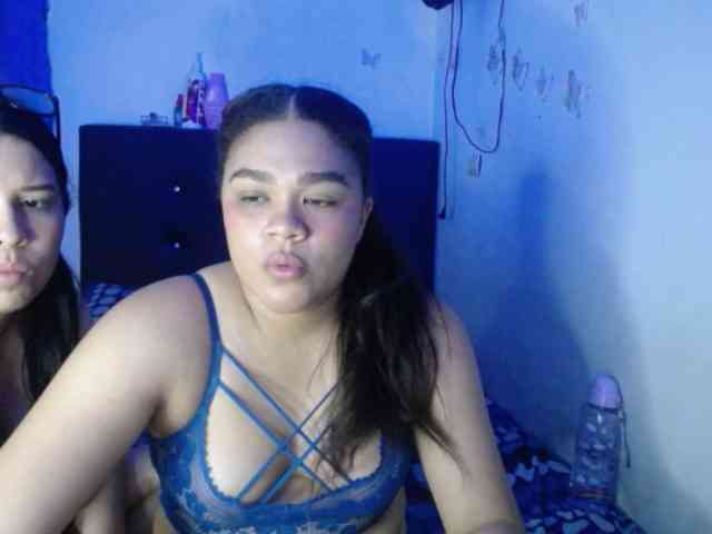 2moonsfulloflove webcam