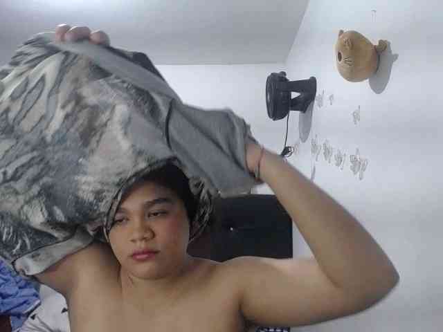 2moonsfulloflove webcam