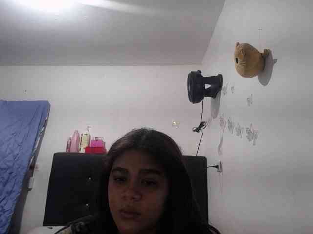 2moonsfulloflove webcam