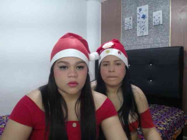 2moonsfulloflove webcam