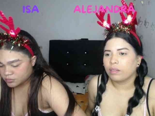 2moonsfulloflove Live Webcam on BongaCams