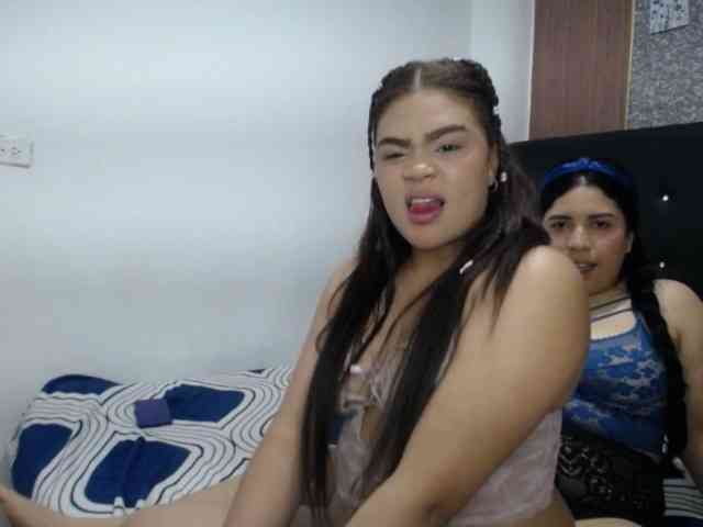 2moonsfulloflove webcam