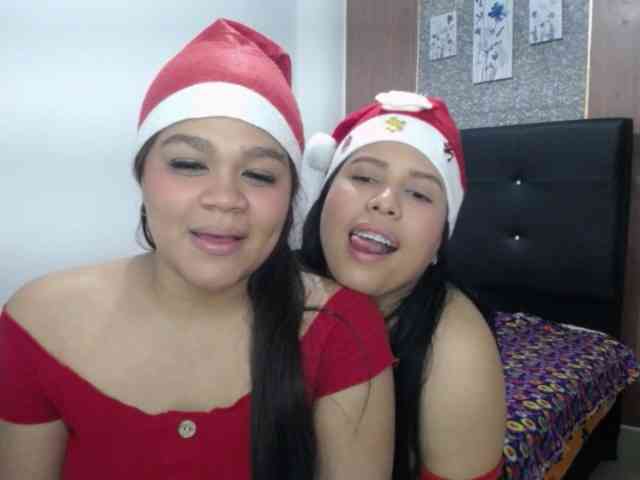 2moonsfulloflove webcam