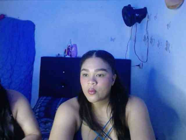 2moonsfulloflove webcam