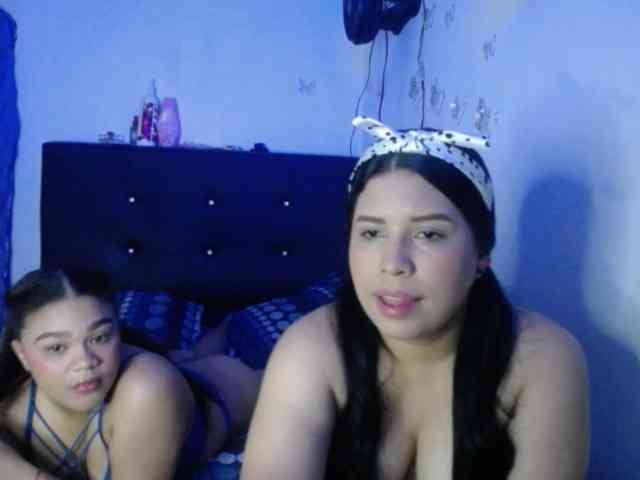 2moonsfulloflove webcam
