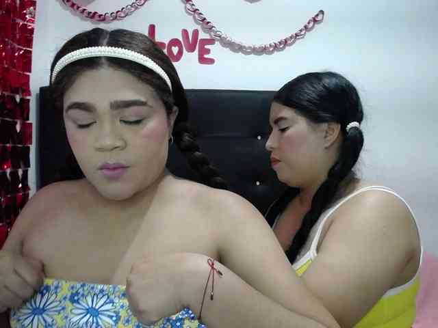 2moonsfulloflove webcam