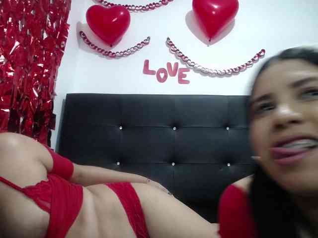 2moonsfulloflove webcam