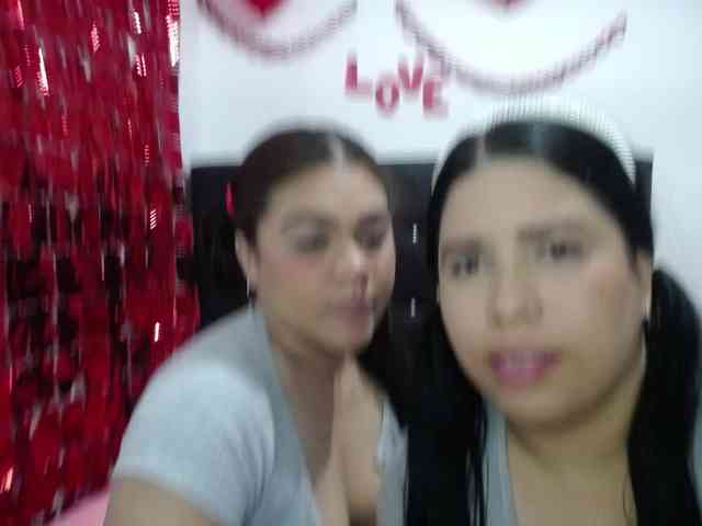 2moonsfulloflove webcam