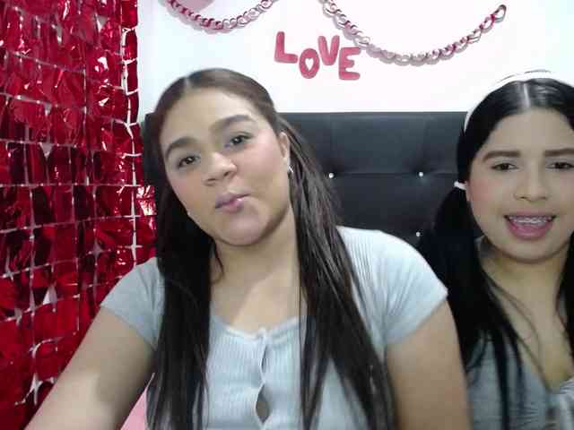 2moonsfulloflove webcam