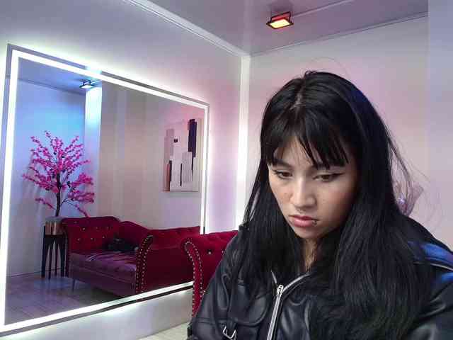 leia-queens webcam