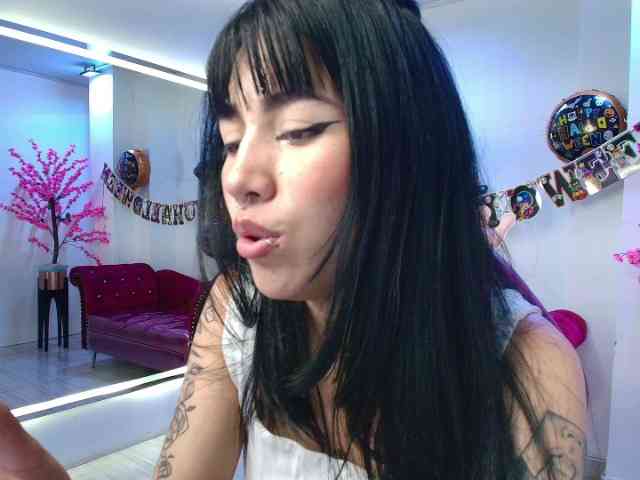 leia-queens webcam